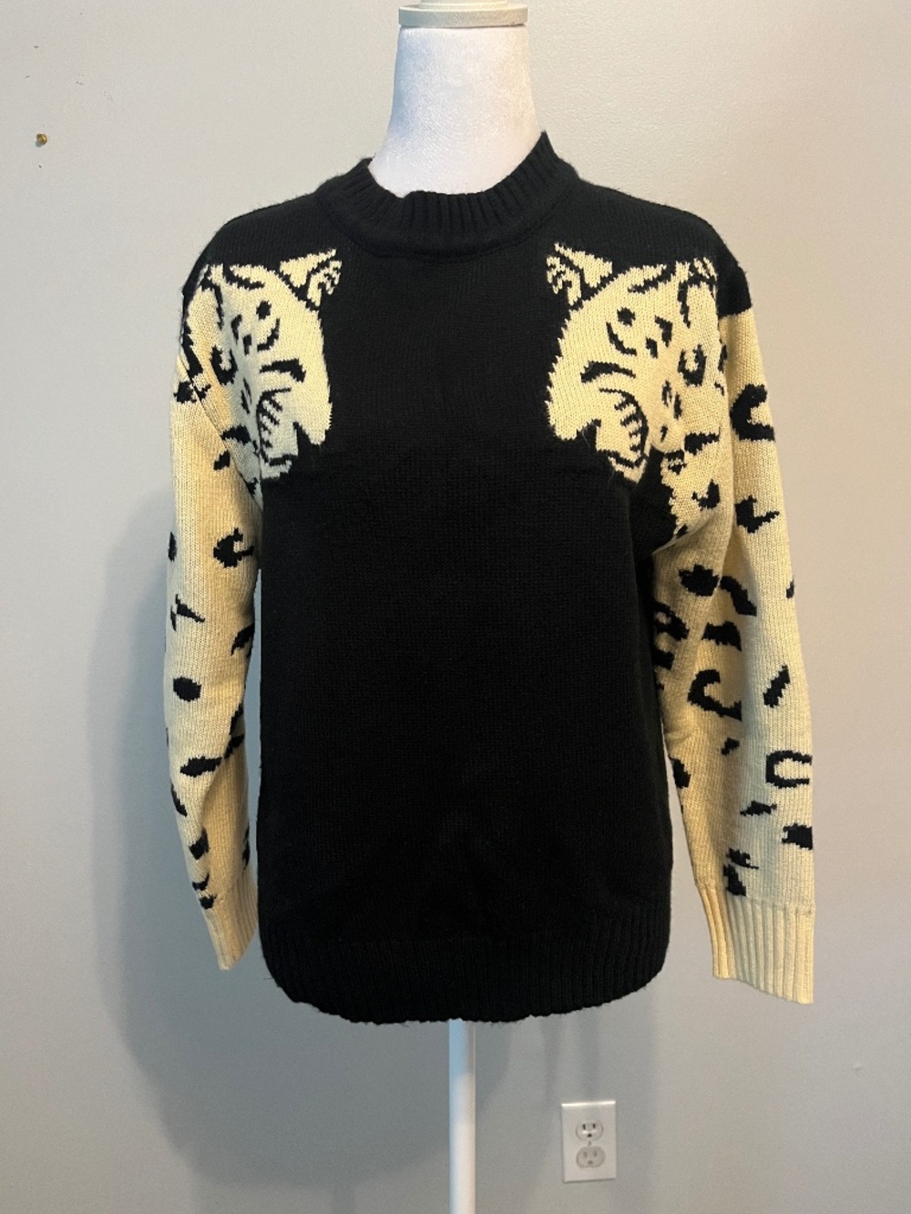 Casual LeopardPrinted Long Sleeves Knitted Pullover Cropped Sweater Top - Large - Picture 4 of 5